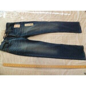 Levi Signature Jeans NWT Womens 28x30 Slim